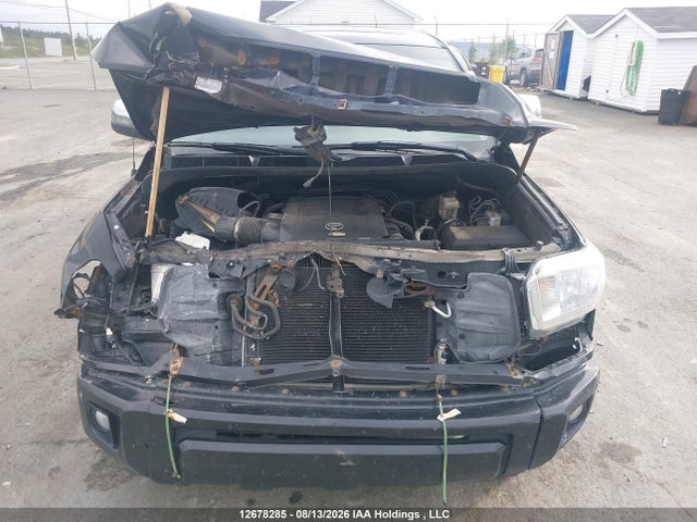 12678285 :رقم المزاد ، 5TFAY5F15GX548829 vin ، 2016 Toyota Tundra Platinum 5.7l V8 مزاد بيع
