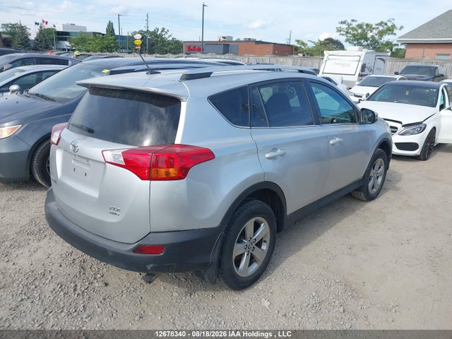 2T3RFREV0FW244167 Toyota Rav4 Xle