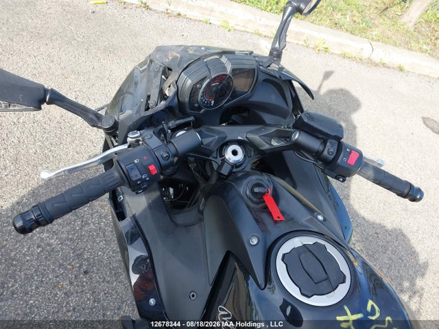 Kawasaki Ex650 F 2017 JKAEXEK10HDA00330 Image 13