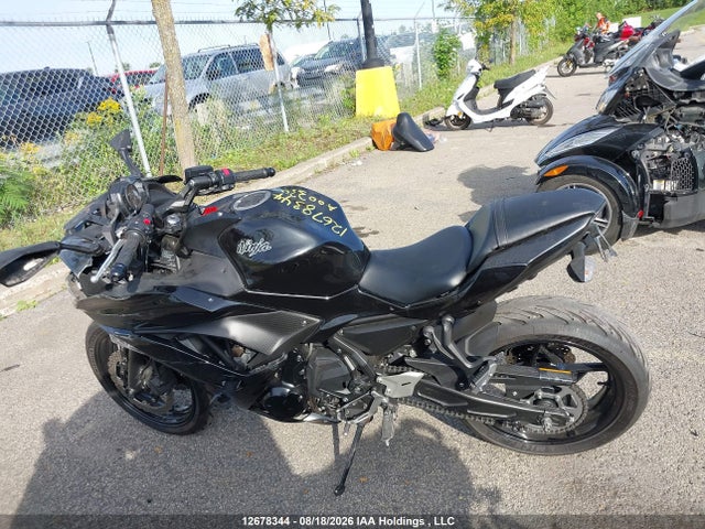 Kawasaki Ex650 F 2017 JKAEXEK10HDA00330 Image 9