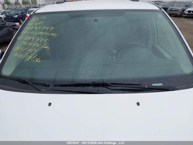 Dodge Grand Caravan Crew 2017 2C4RDGDG0HR845735 Image 18