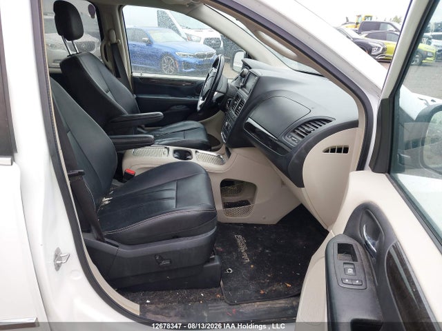 Dodge Grand Caravan Crew 2017 2C4RDGDG0HR845735 Image 5