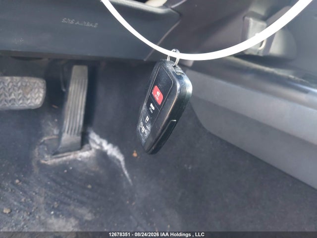 Продажа на аукционе авто 2018 Toyota Camry Hybrid Le, vin: 4T1B31HK6JU003356, номер лота: 12678351