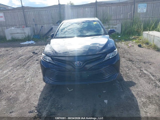 Продажа на аукционе авто 2018 Toyota Camry Hybrid Le, vin: 4T1B31HK6JU003356, номер лота: 12678351