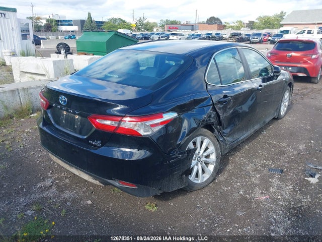 Продажа на аукционе авто 2018 Toyota Camry Hybrid Le, vin: 4T1B31HK6JU003356, номер лота: 12678351