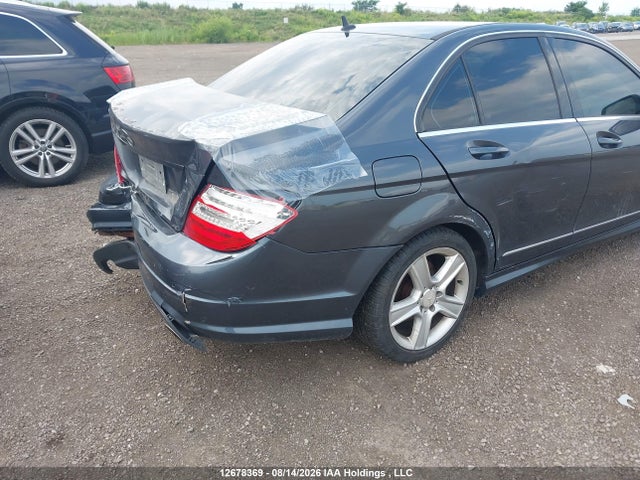 2009 Mercedes-benz C 300 მანქანა იყიდება აუქციონზე, vin: WDDGF81X09F348744, აუქციონის ნომერი: 12678369