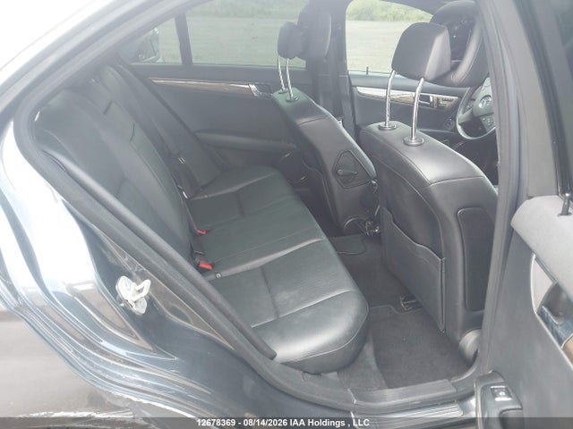 2009 Mercedes-benz C 300 მანქანა იყიდება აუქციონზე, vin: WDDGF81X09F348744, აუქციონის ნომერი: 12678369