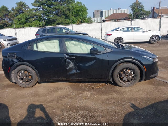Продаж на аукціоні авто 2025 Toyota Prius Plug-in Hybrid Se, vin: JTDACACU2S3046611, номер лоту: 12678386