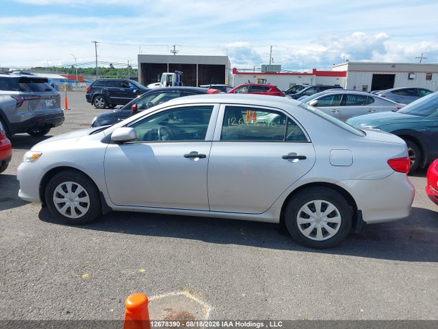 12678390 :رقم المزاد ، 2T1BU4EE3AC211063 vin ، 2010 Toyota Corolla S/le/xle مزاد بيع