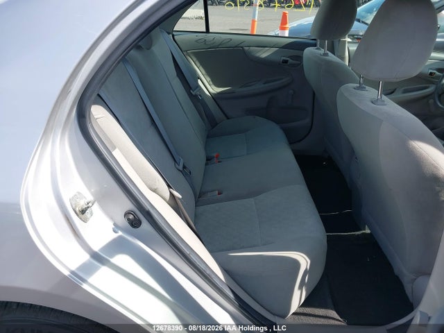12678390 :رقم المزاد ، 2T1BU4EE3AC211063 vin ، 2010 Toyota Corolla S/le/xle مزاد بيع