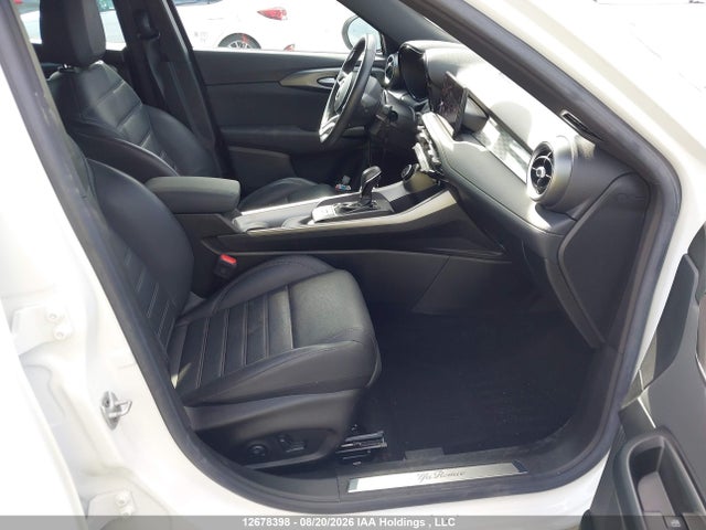 Alfa Romeo Tonale Veloce 2023 ZASNATDN2P3037350 Image 5