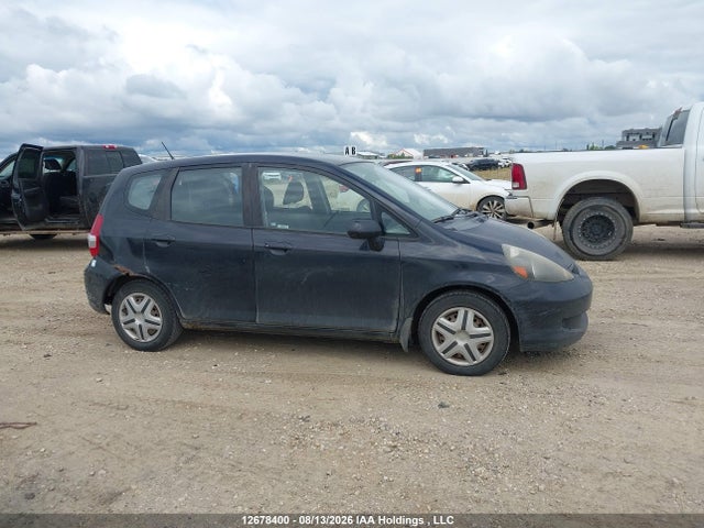 Продажа на аукционе авто 2007 Honda Fit, vin: JHMGD38407S818627, номер лота: 12678400