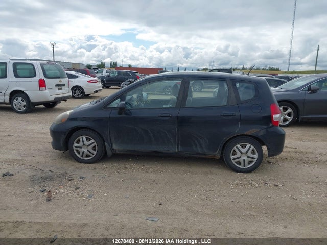 Продажа на аукционе авто 2007 Honda Fit, vin: JHMGD38407S818627, номер лота: 12678400