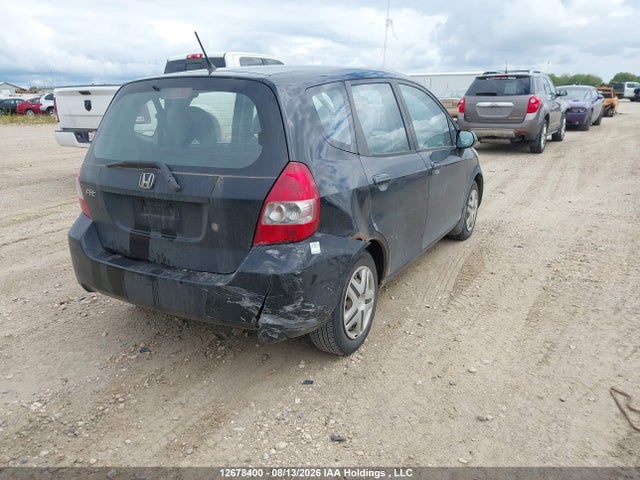 Продажа на аукционе авто 2007 Honda Fit, vin: JHMGD38407S818627, номер лота: 12678400