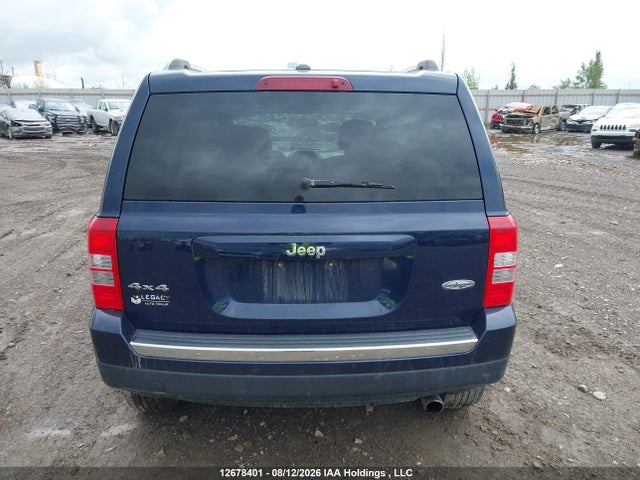 1C4NJRAB0GD542645 Jeep Patriot Sport/north