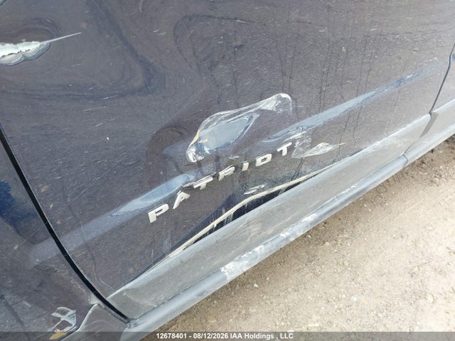 1C4NJRAB0GD542645 Jeep Patriot Sport/north