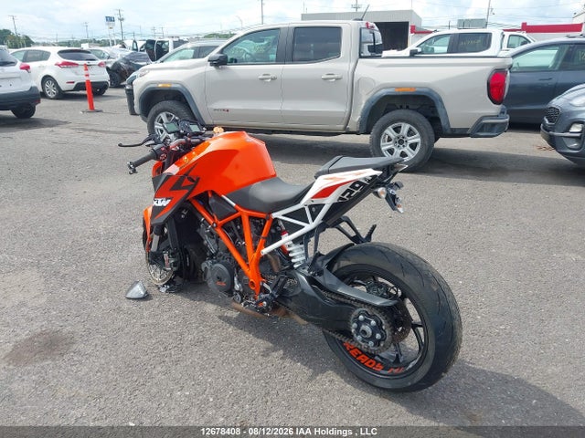 KTM 1290 Super Duke R 2016 VBKV39402GM937249 Image 3