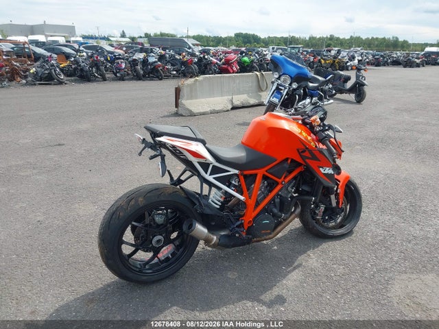 KTM 1290 Super Duke R 2016 VBKV39402GM937249 Image 4