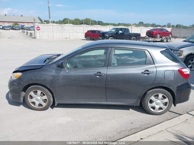 12678417 :رقم المزاد ، 2T1KU4EEXAC260874 vin ، 2010 Toyota Matrix مزاد بيع