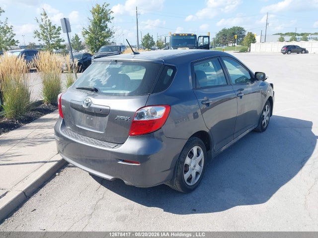 12678417 :رقم المزاد ، 2T1KU4EEXAC260874 vin ، 2010 Toyota Matrix مزاد بيع
