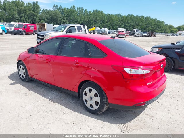 Ford FOCUS SE 2014 1FADP3F25EL256427 Image 3