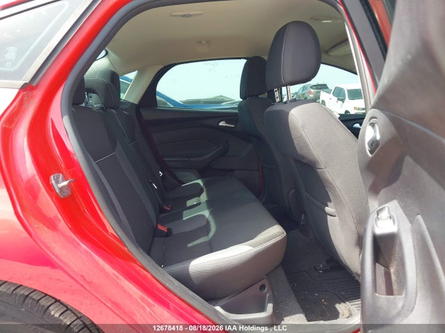 Ford FOCUS SE 2014 1FADP3F25EL256427 Image 8