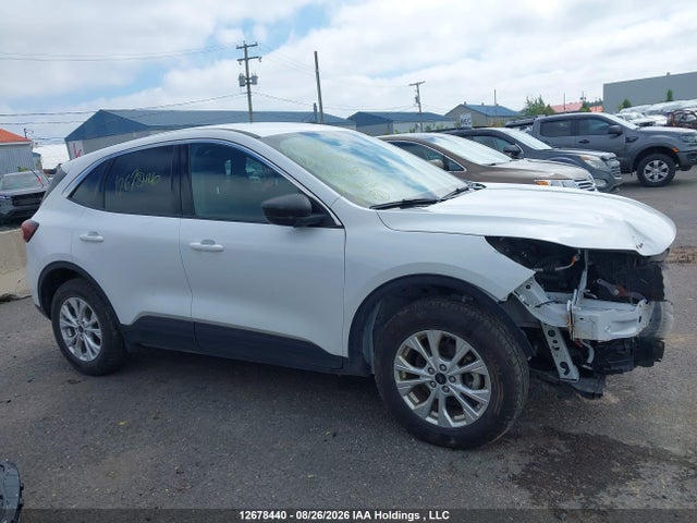 1FMCU9GNXRUB32675 Ford Escape Active