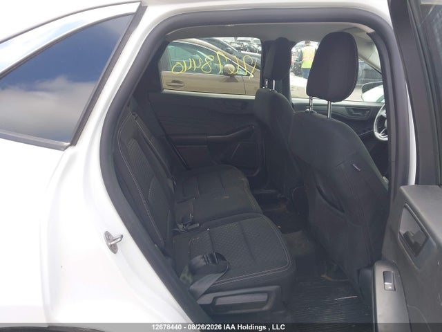 1FMCU9GNXRUB32675 Ford Escape Active