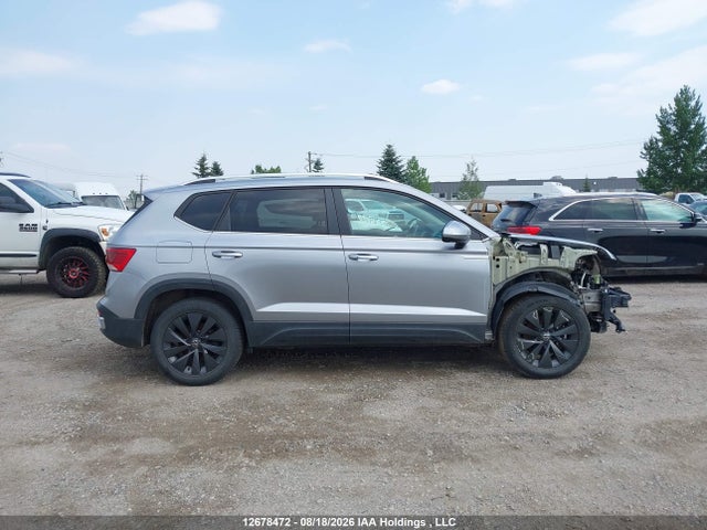 3VVLX7B21NM032235 Volkswagen Taos Comfortline