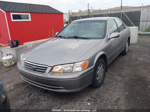 12678491 :رقم المزاد ، JT2BG22K4Y0520253 vin ، 2000 Toyota Camry Ce/le/xle مزاد بيع