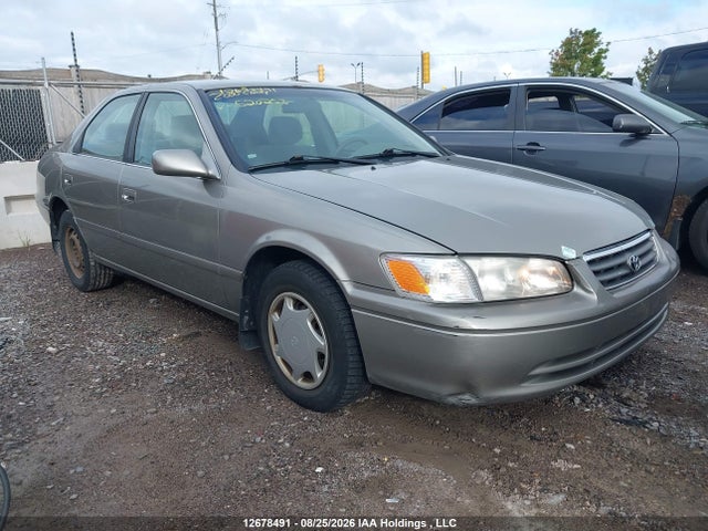 12678491 :رقم المزاد ، JT2BG22K4Y0520253 vin ، 2000 Toyota Camry Ce/le/xle مزاد بيع