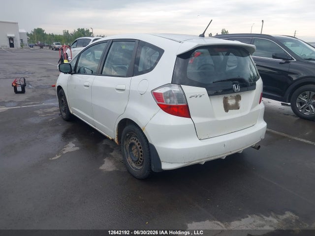 12642192 :رقم المزاد ، JHMGE8H55AS801042 vin ، 2010 Honda Fit Lx مزاد بيع