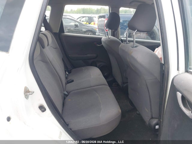 12642192 :رقم المزاد ، JHMGE8H55AS801042 vin ، 2010 Honda Fit Lx مزاد بيع