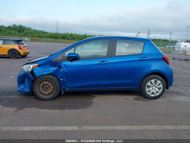 2017 Toyota Yaris Le მანქანა იყიდება აუქციონზე, vin: VNKKTUD37HA084357, აუქციონის ნომერი: 12662631