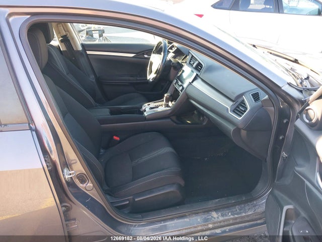 12669182 :رقم المزاد ، 2HGFC2F60JH011779 vin ، 2018 Honda Civic Se مزاد بيع