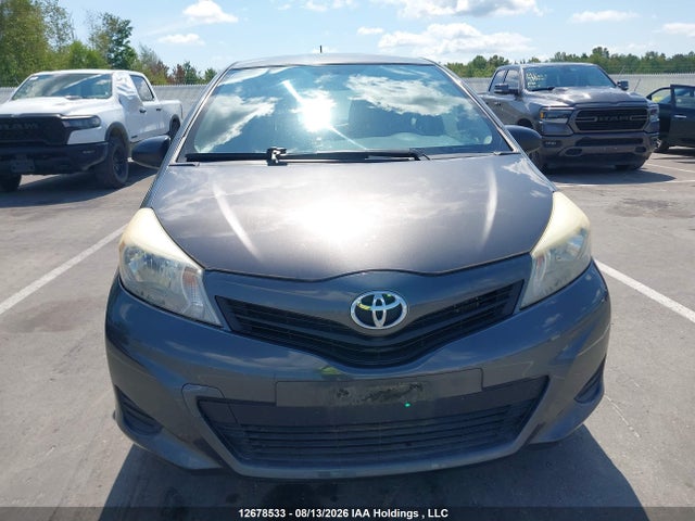 12678533 :رقم المزاد ، JTDJTUD33CD516373 vin ، 2012 Toyota Yaris مزاد بيع