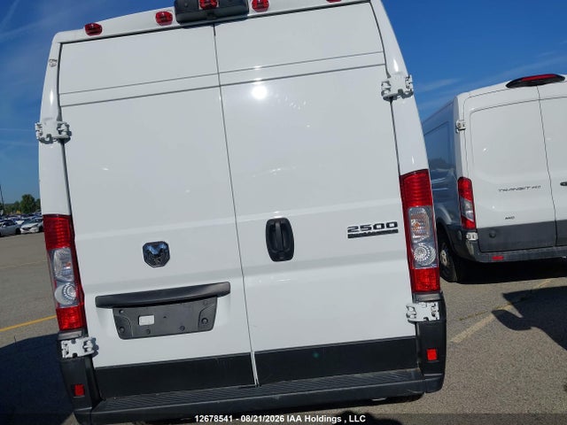 RAM Promaster 2500 2500 High 2025 3C6LRVCG2SE534904 Image 16