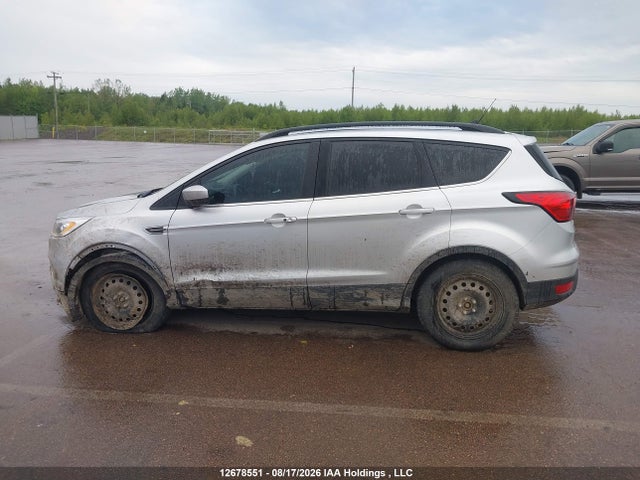 Продажа на аукционе авто 2019 Ford Escape Sel, vin: 1FMCU9HD5KUB40419, номер лота: 12678551