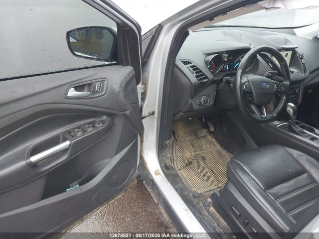 Продажа на аукционе авто 2019 Ford Escape Sel, vin: 1FMCU9HD5KUB40419, номер лота: 12678551
