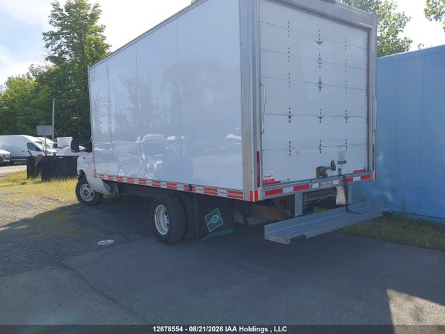 Продажа на аукционе авто 2024 Ford Econoline E450 Super Duty Cutaway Van, vin: 1FDXE4FN8RDD19190, номер лота: 12678554