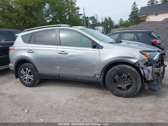 2T3BFREV1HW588868 Toyota RAV4 LE