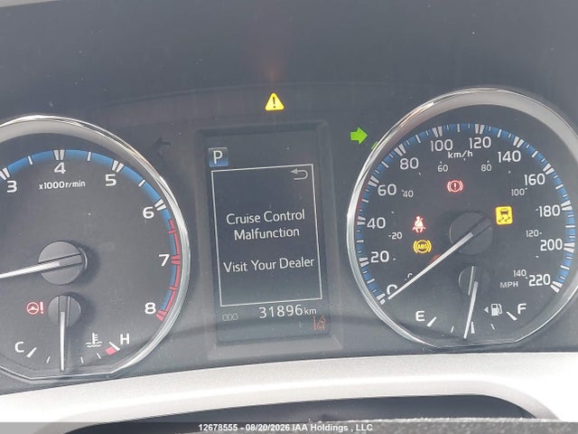 2T3BFREV1HW588868 Toyota RAV4 LE