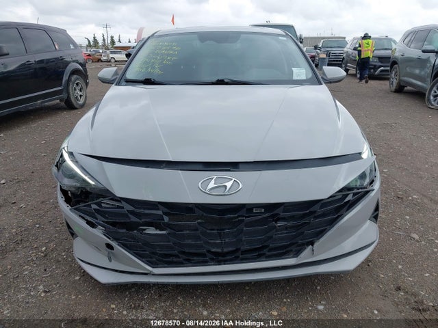 KMHLM4AG4NU360985 Hyundai Elantra Preferred Ivt With Sun And Tech Package