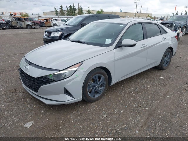 KMHLM4AG4NU360985 Hyundai Elantra Preferred Ivt With Sun And Tech Package