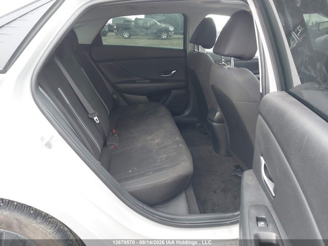 KMHLM4AG4NU360985 Hyundai Elantra Preferred Ivt With Sun And Tech Package