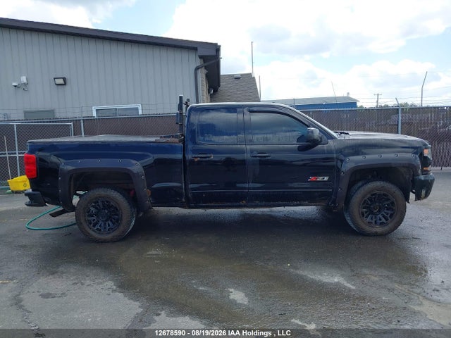 1GCVKREC8JZ376367 Chevrolet Silverado 1500 2lt