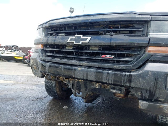 1GCVKREC8JZ376367 Chevrolet Silverado 1500 2lt