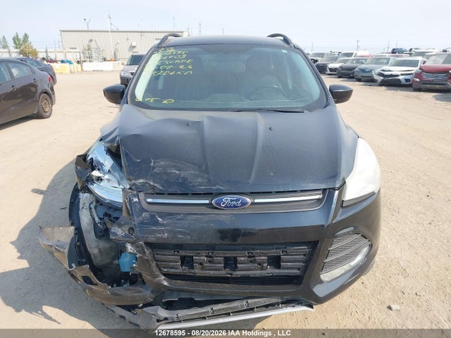 1FMCU9GX3GUC02709 Ford ESCAPE SE