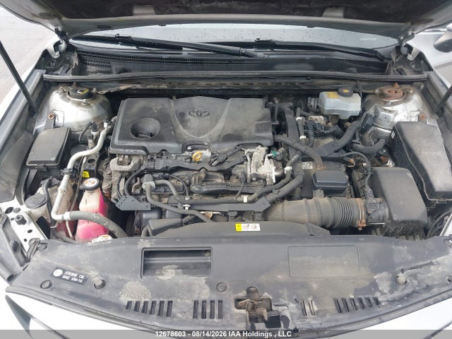 12678603 :رقم المزاد ، 4T1B21HK3JU500318 vin ، 2018 Toyota Camry Hybrid/le/xle/se مزاد بيع
