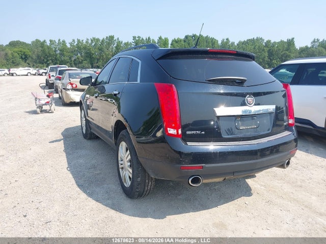 12678623 :رقم المزاد ، 3GYFNFE34DS564471 vin ، 2013 Cadillac Srx مزاد بيع